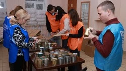 Грайворонские волонтёры изготовили 320 окопных свечей для участников СВО