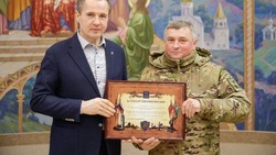 Вячеслав Гладков наградил бойцов добровольческого формирования «БАРС-Белгород»