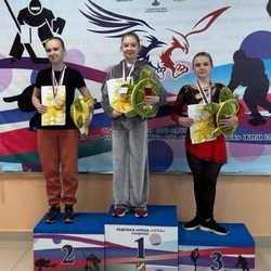 Грайворонцы завоевали три медали в соревнованиях по фигурному катанию