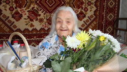Вдова участника Курской битвы Екатерина Мищенко получила поздравления с 90-летием