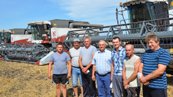 Компания «Козинское» первой завершила уборку ранних зерновых в Грайворонском округе