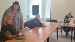 Грайворонцы обсудили профилактику безнадзорности и правонарушений среди несовершеннолетних граждан