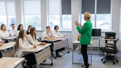 Вячеслав Гладков: «Зарплата учителей сохранится на уровне 1 января 2024 года» 