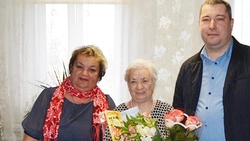 Всю жизнь как нитка за иголкой. Жительница села Дорогощь отметила 85-летний юбилей