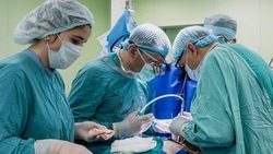 Вячеслав Гладков рассказал о проведении сложной операции нашими хирургами участнику СВО