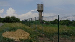Работы по установке ограждения станции водоподготовки завершились в Головчино Грайворонского округа