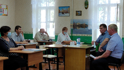 Глава Грайворонского городского округа Геннадий Бондарев провёл приём в селе Новостроевка