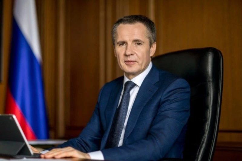 Вячеслав Гладков поздравил работников местного самоуправления с профессиональным праздником