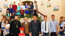 Власти вручили многодетным матерям Почётный знак Белгородской области «Материнская Слава»