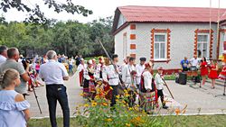 Жители Казачьей Лисицы Грайворонского района отметили 375-летие села
