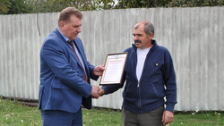 Грайворонский птицевод отмечен наградой департамента АПК региона