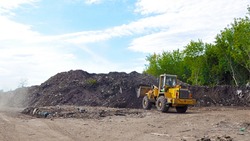Подрядчик вывез более 42 тысяч тонн мусора в ходе рекультивации свалки в Грайвороне
