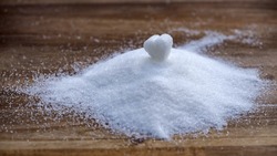 Геннадий Бондарев рассказал о ситуации с сахаром на продуктовом рынке округа