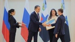 Вячеслав Гладков вручил губернаторскую премию «Спортивный олимп» 134 белгородцам 