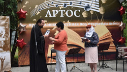 Грайворонцы реализовали проект по открытию православной гостиной под открытым небом «Артос»