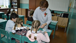 Белгородские писатели провели мастер-классы для головчинских школьников