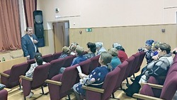 Более 1 тысячи жителей Грайворонского округа получили консультации главы администрации