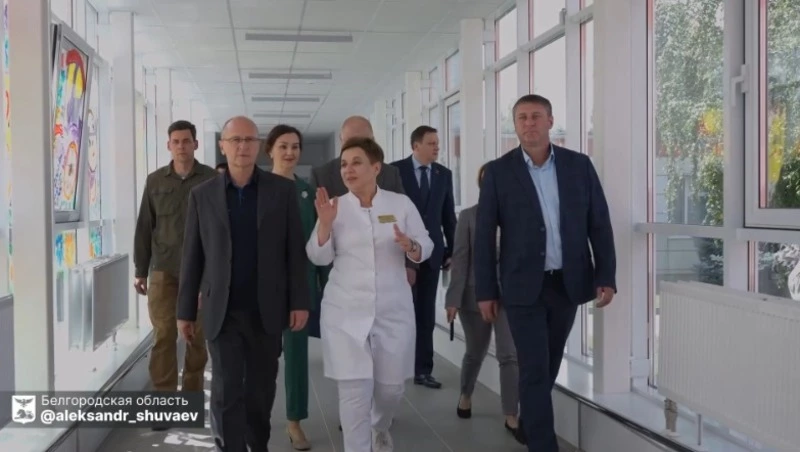 Александр Шуваев посетили детскую областную клиническую больницу