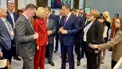 Вячеслав Гладков посетил Всероссийскую сельскохозяйственную выставку «Золотая осень»