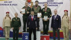 Грайворонец Евгений Тирон завоевал серебряную медаль чемпионата Вооружённых сил РФ по рывку гири