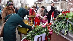 Грайворонцы почтили память жертв трагедии в Кемерове