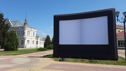 Грайворонцы смогут посмотреть лучшие российские фильмы под звёздным небом