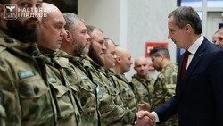 Вячеслав Гладков: вручили 25 бойцам отряда «БАРС-Белгород» медали от Министерства обороны