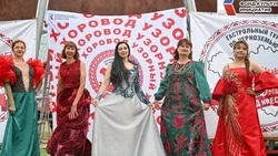 Проект «Спасская ружа» представил эксклюзивную коллекцию платьев