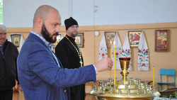 Белгородский меценат побывал с ознакомительной экскурсией в Смородинском храме