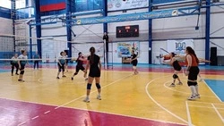 Козинские волейболистки заняли первое место в пятом ежегодном турнире в Грайвороне