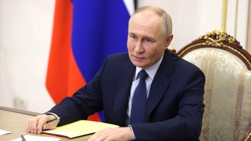 Владимир Путин одобрил идею введения страховых выплат добровольцам и госслужащим