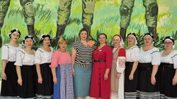 Грайворонские артисты подарили праздник соотечественникам в ПВР Старого Оскола
