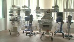 Областной перинатальный центр получил шесть аппаратов ИВЛ для малышей