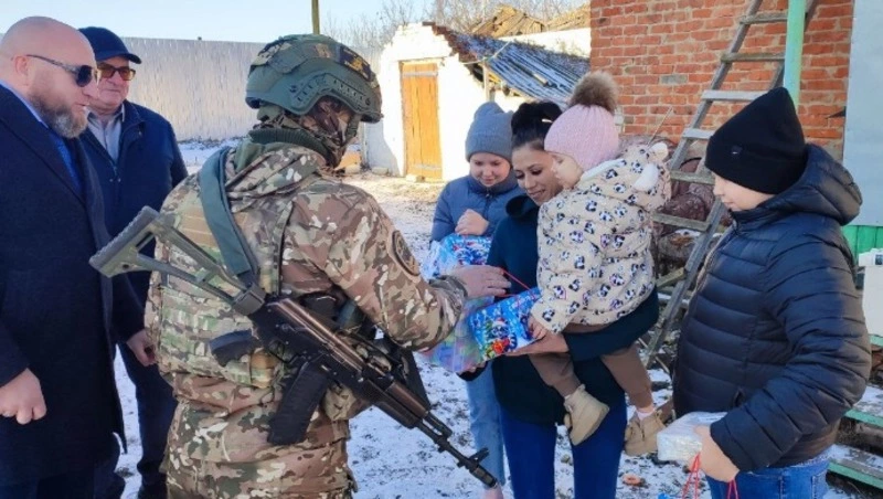 Грайворонцы продолжили акцию «Ёлка желаний»