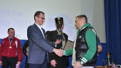 Грайворонцы вручили награды лучшим футбольным командам сезона 2019 года