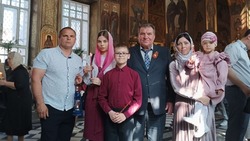 Грайворонцы доставили Благодатный огонь в округ